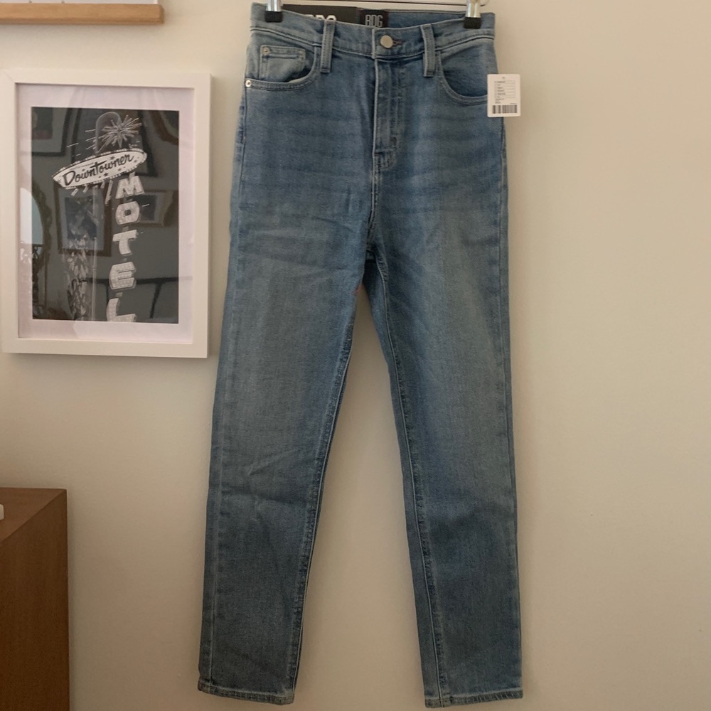 BDG girlfriend high-rise cropped jeans